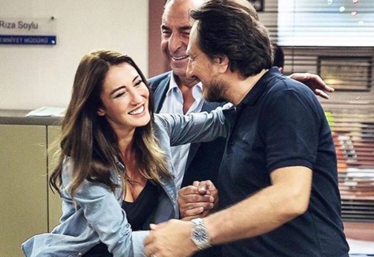 Ünlü oyuncu Merve Oflaz saldırıya uğradı!