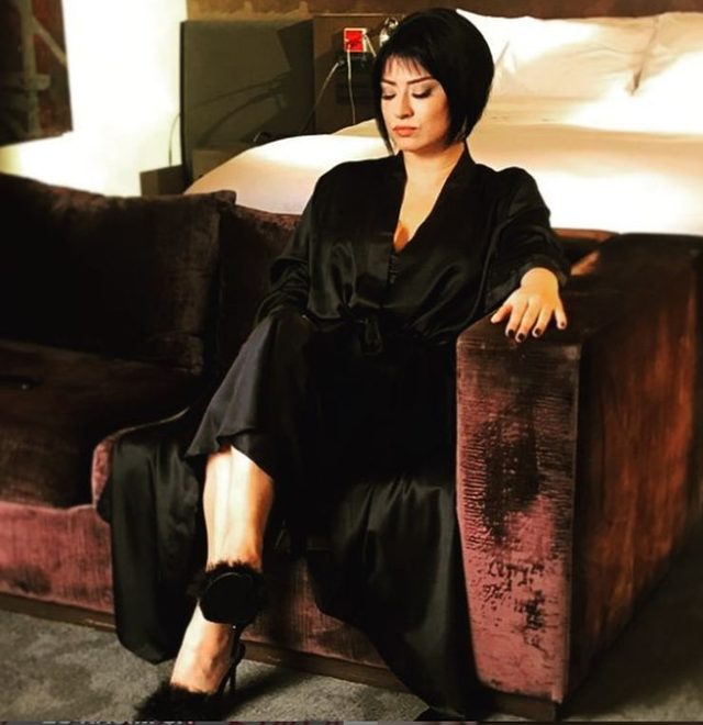 90'lı yıllara damgasını vurmuştu! Bendeniz'in son haliyle genç kızlara taş çıkardı!