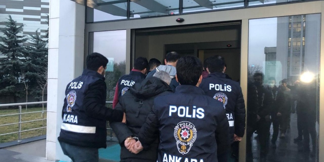 Meslekten ihraç edilen 2 hakimden biri tutuklandı