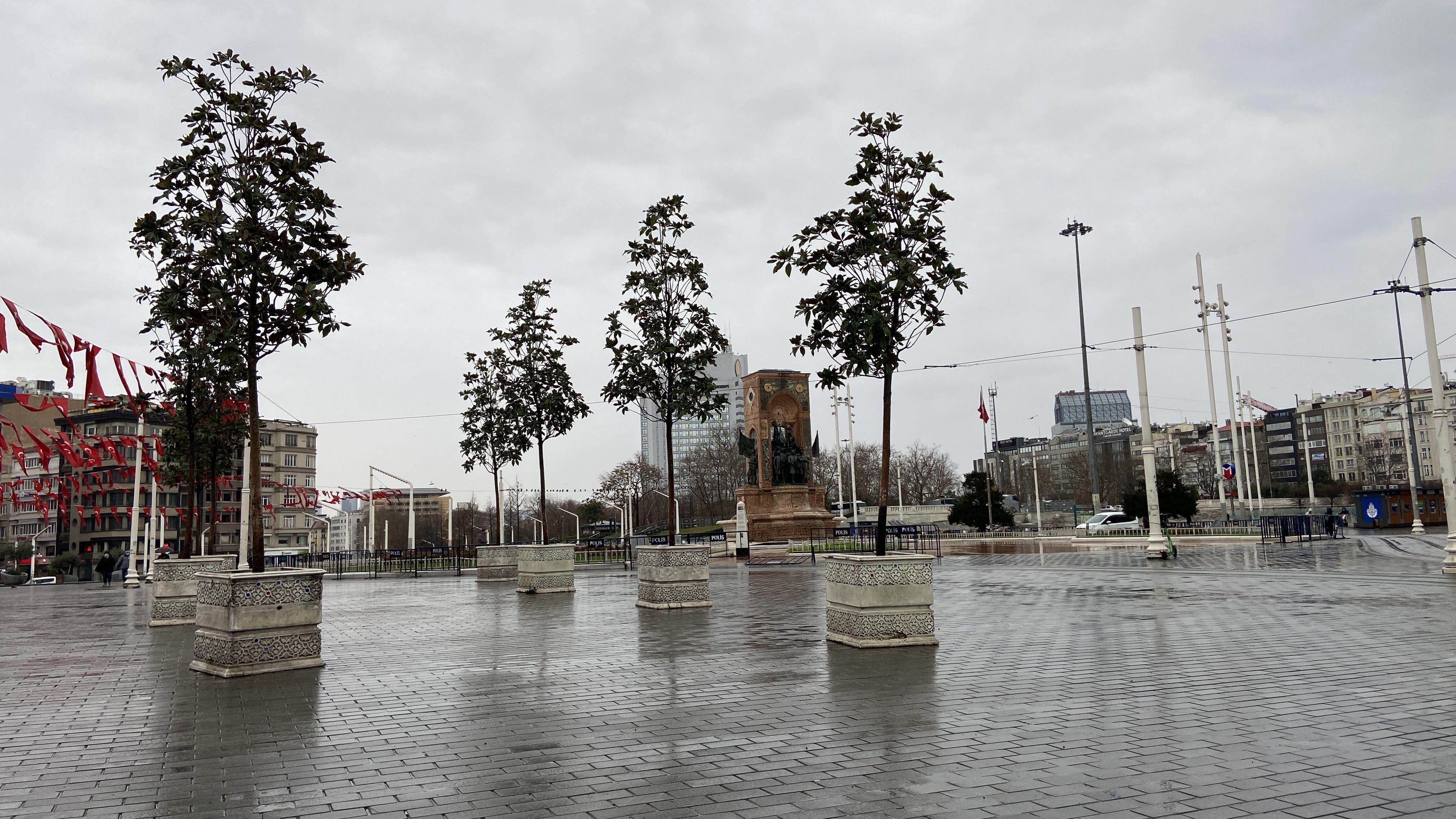 İstanbul'da yağmur yağışı başladı!