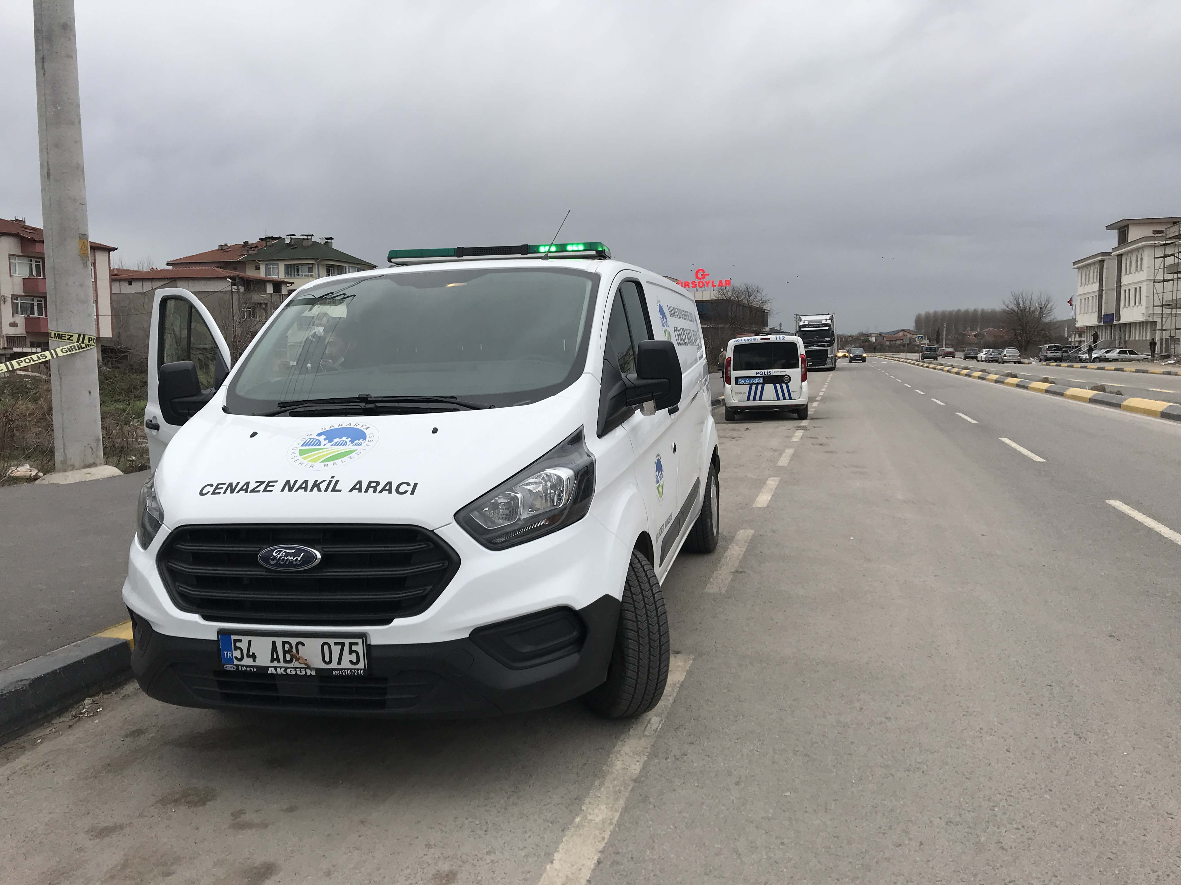 Sakarya'da korkunç olay! Otluk alanda erkek cesedi bulundu 