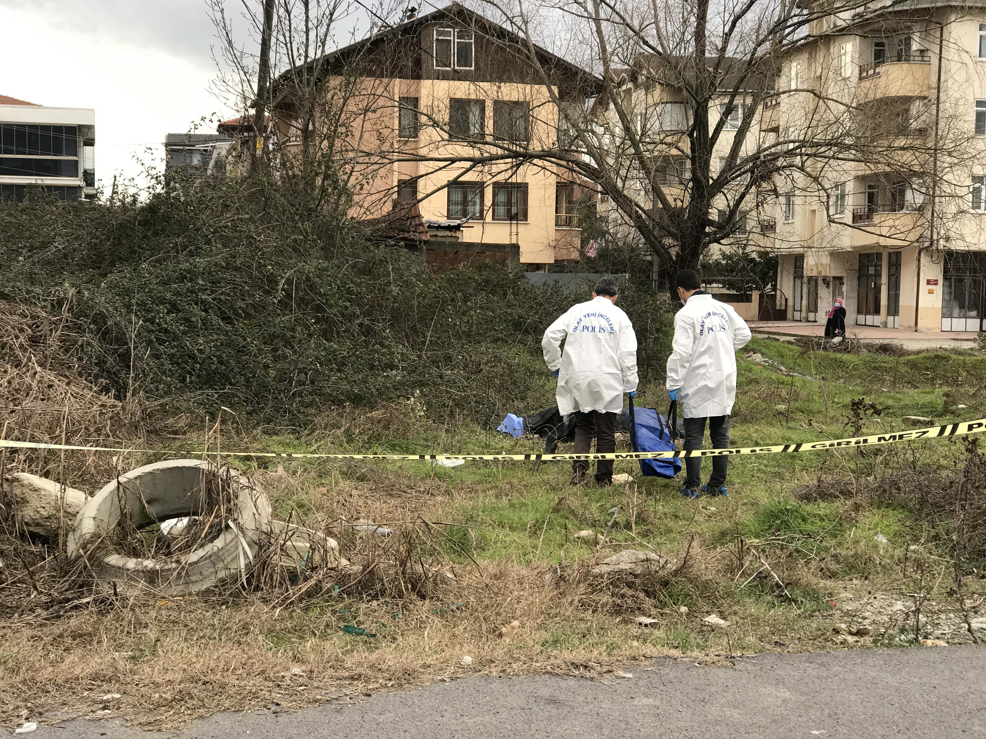 Sakarya'da korkunç olay! Otluk alanda erkek cesedi bulundu 