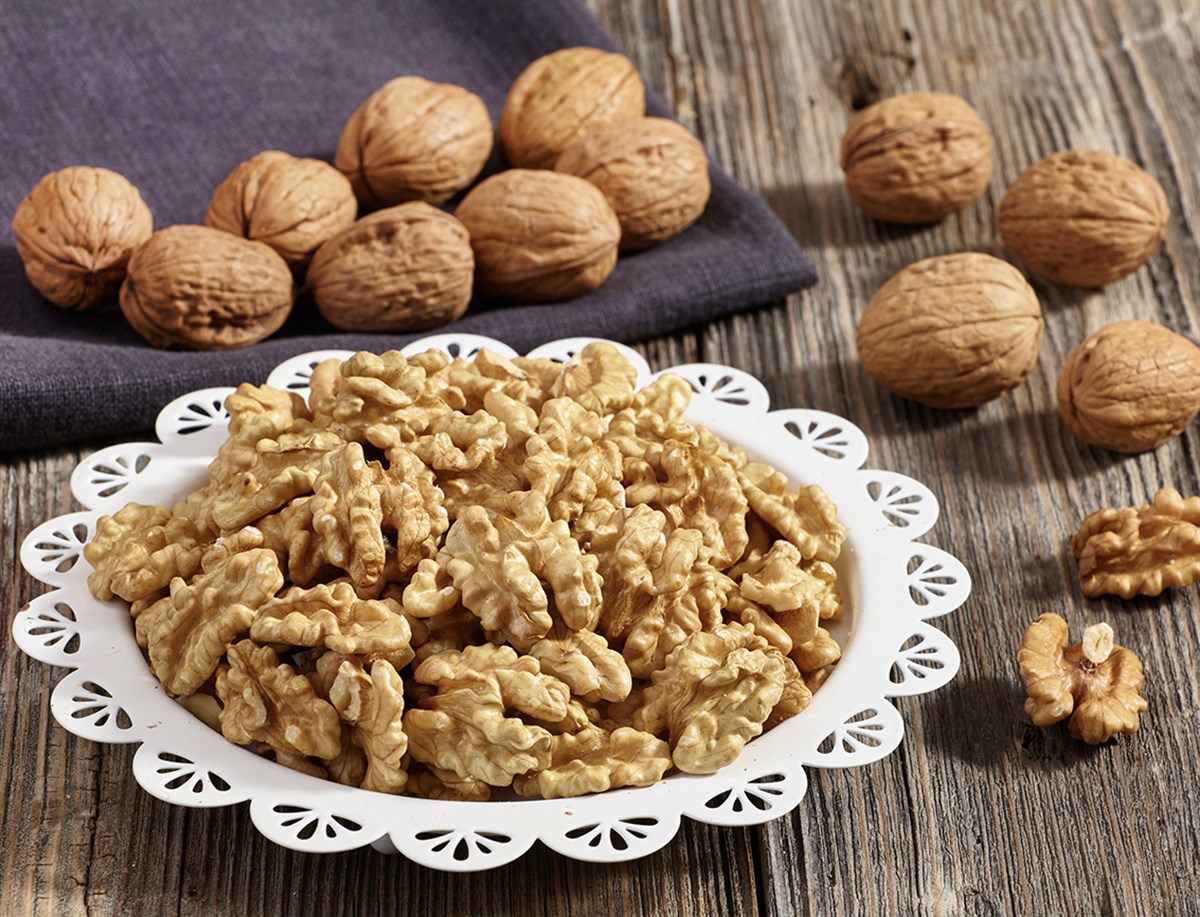 Ceviz kabuğunun faydaları nelerdir? Ceviz kabuğu suyu zayıflatır mı?