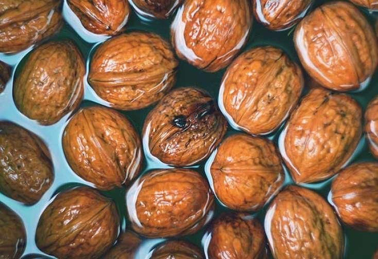 Ceviz kabuğunun faydaları nelerdir? Ceviz kabuğu suyu zayıflatır mı?