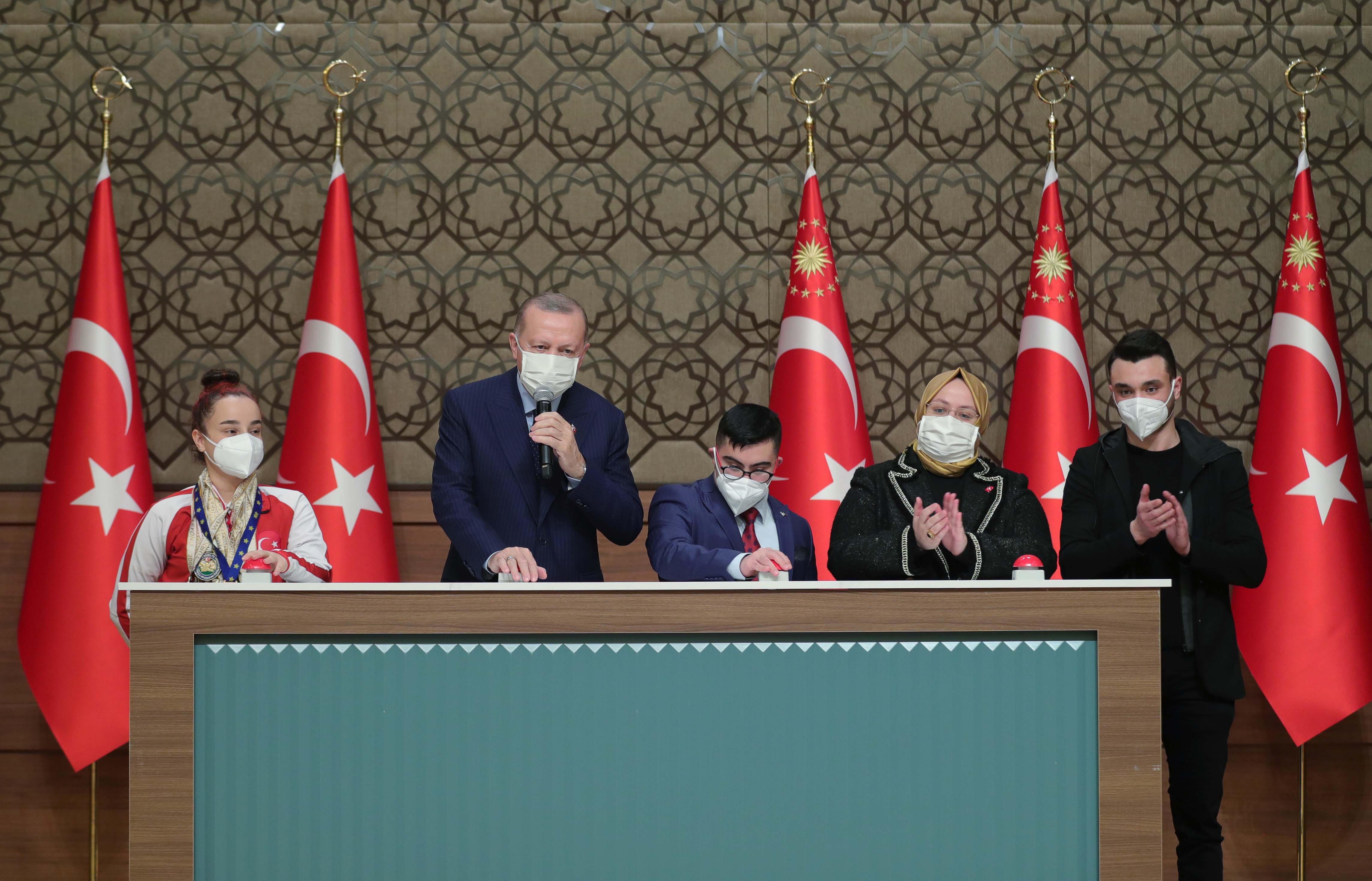 Cumhurbaşkanı Erdoğan'dan aşı müjdesi