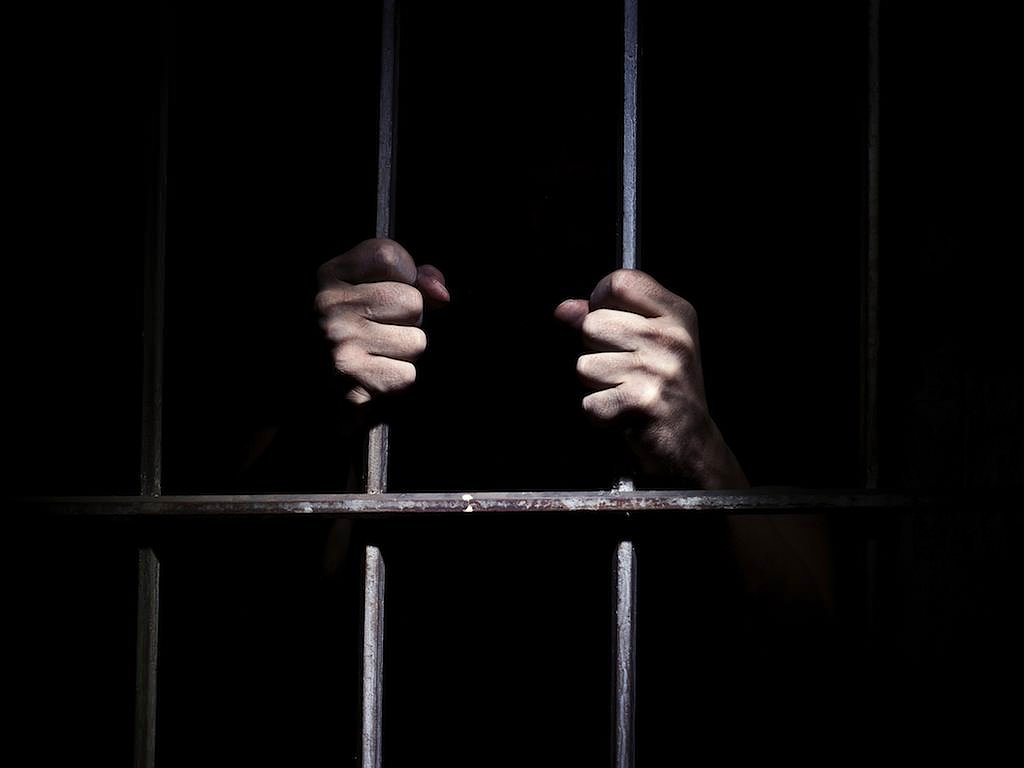 Rüyada Mahkum görmek / Rüyada mahkum olmak Tabiri