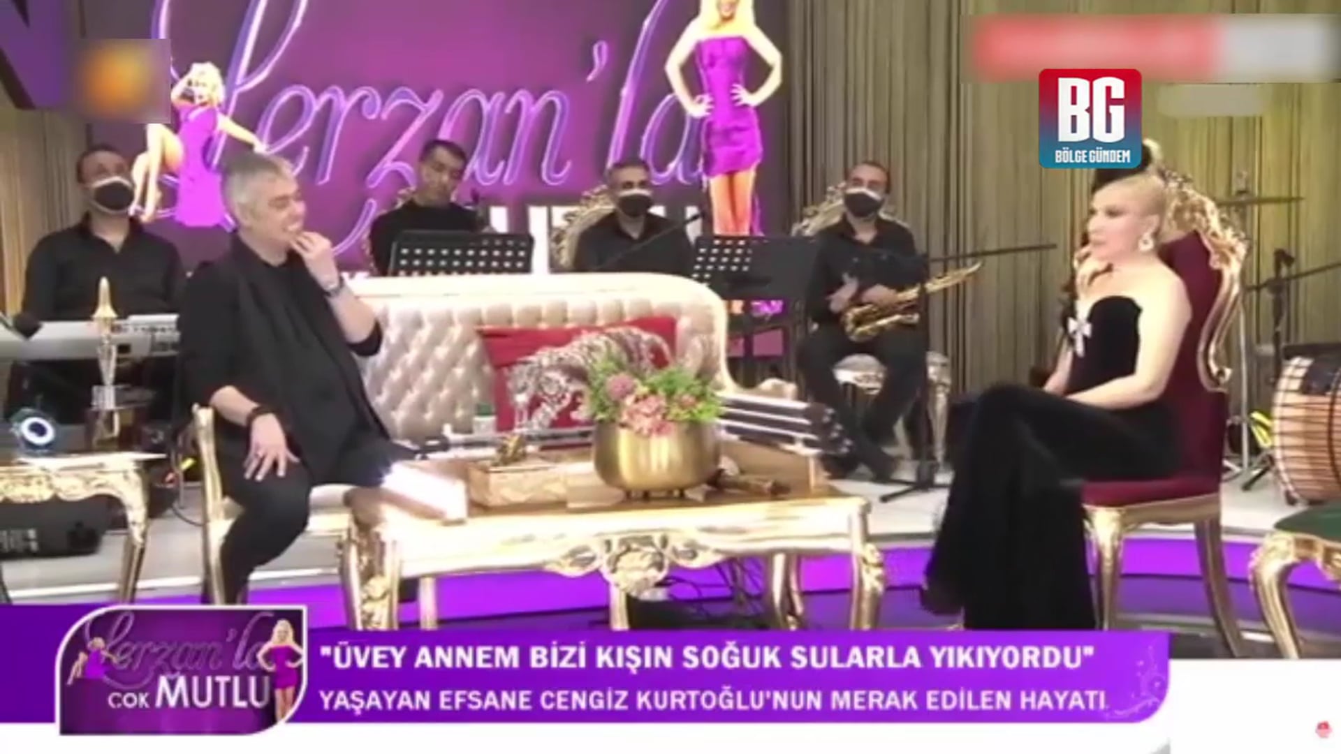 Cengiz Kurtoğlu yıllar sonra gözyaşları içinde anlattı! Kışın buz gibi soğuk suda yıkar...