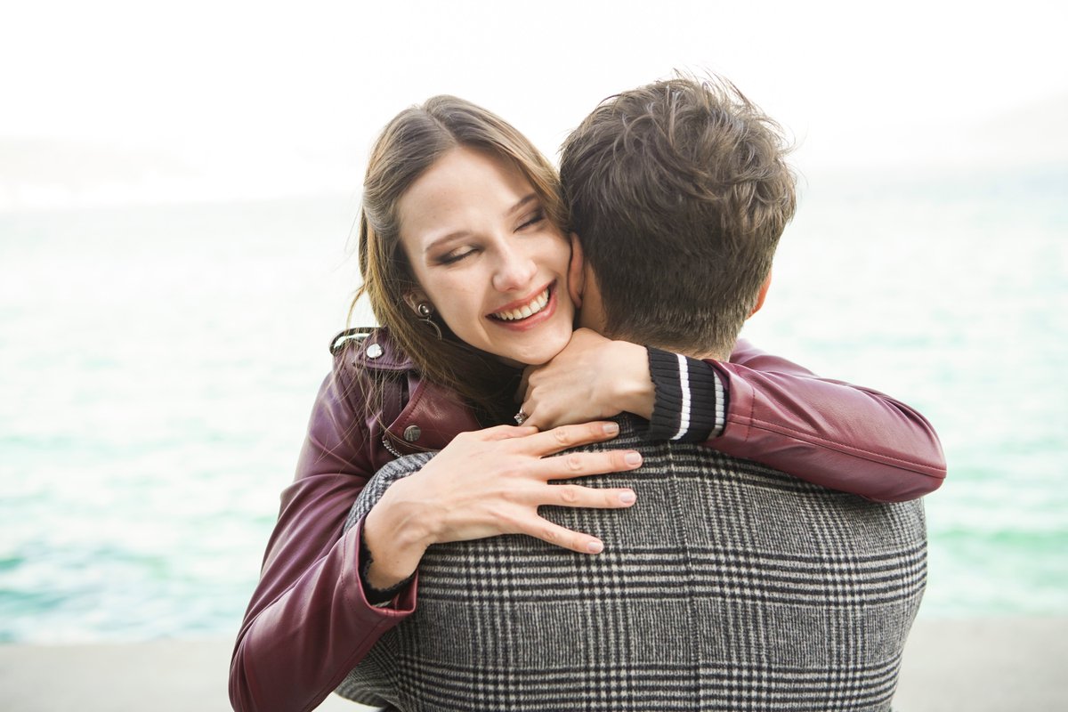 Rüyada Kucaklamak Tabiri