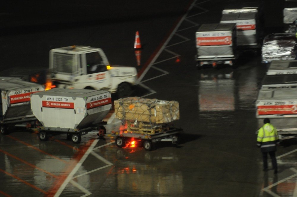 Korsan saldırısında hayatını kaybetmişti: Gemici Farman İsmaılov'un cenazesi ülkesine gönderildi.