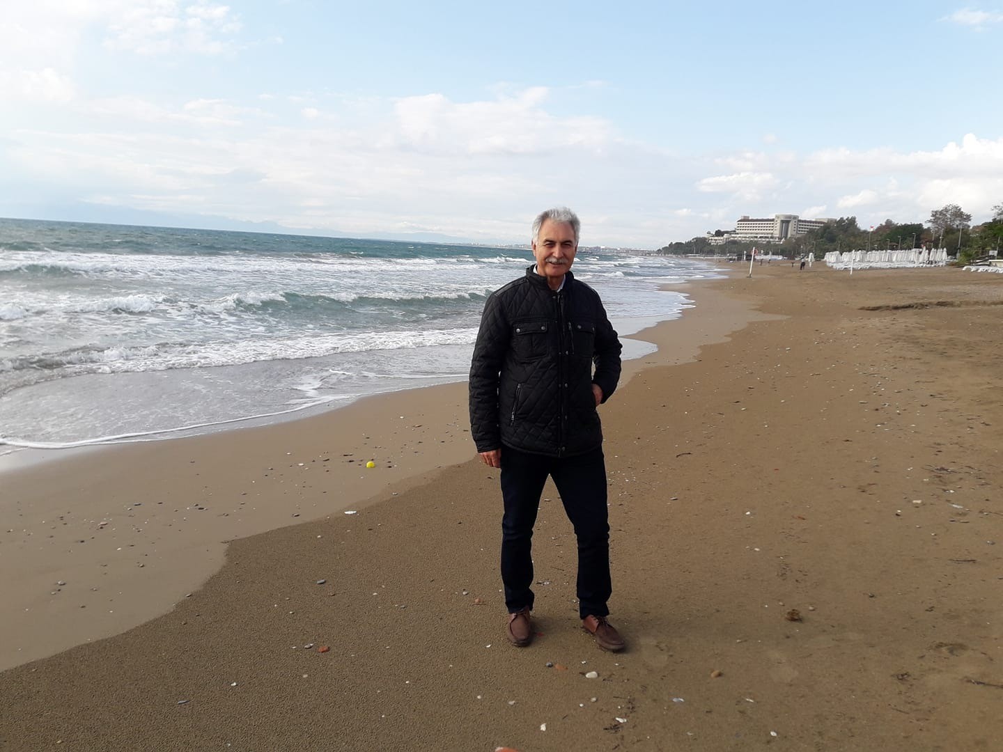 Bankamatik kuyruğunda kalp krizi geçiren adam hayatını kaybetti! O anlar kamerada...