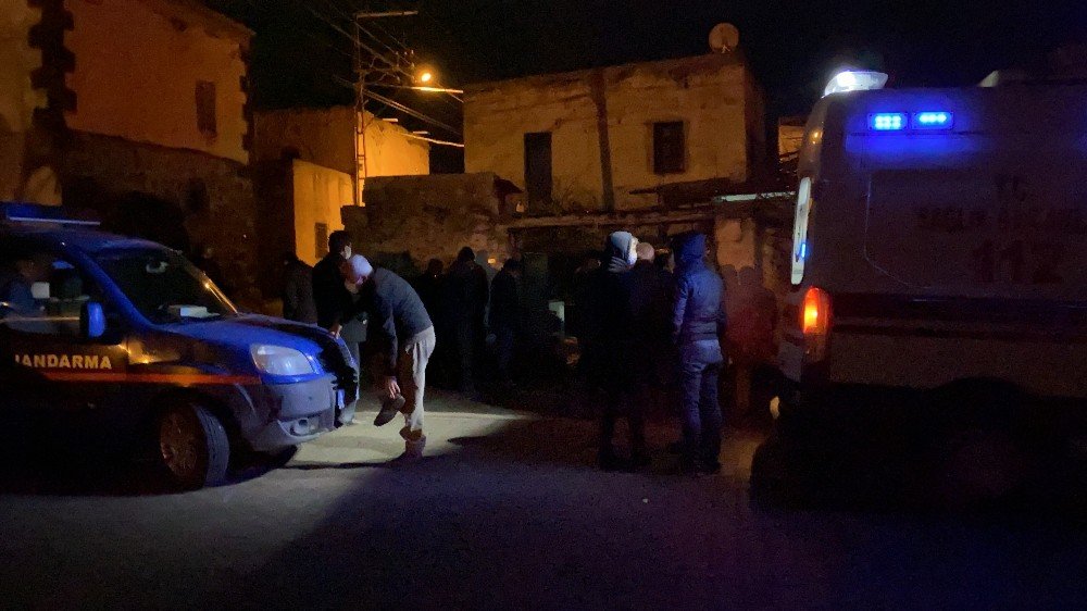 Kömür sobası yine can aldı: Yaşlı çifti ölüm bile ayıramadı!