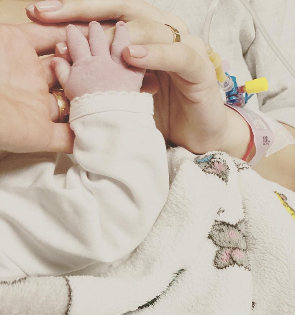 Beşiktaşlı futbolcu Gökhan Töre baba oldu! Evladıyla ilk karesini yayınladı