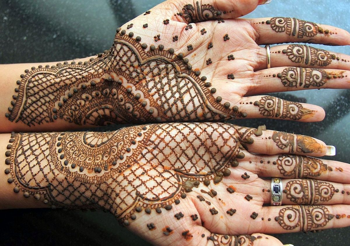 Rüyada Kına Görmek Tabiri