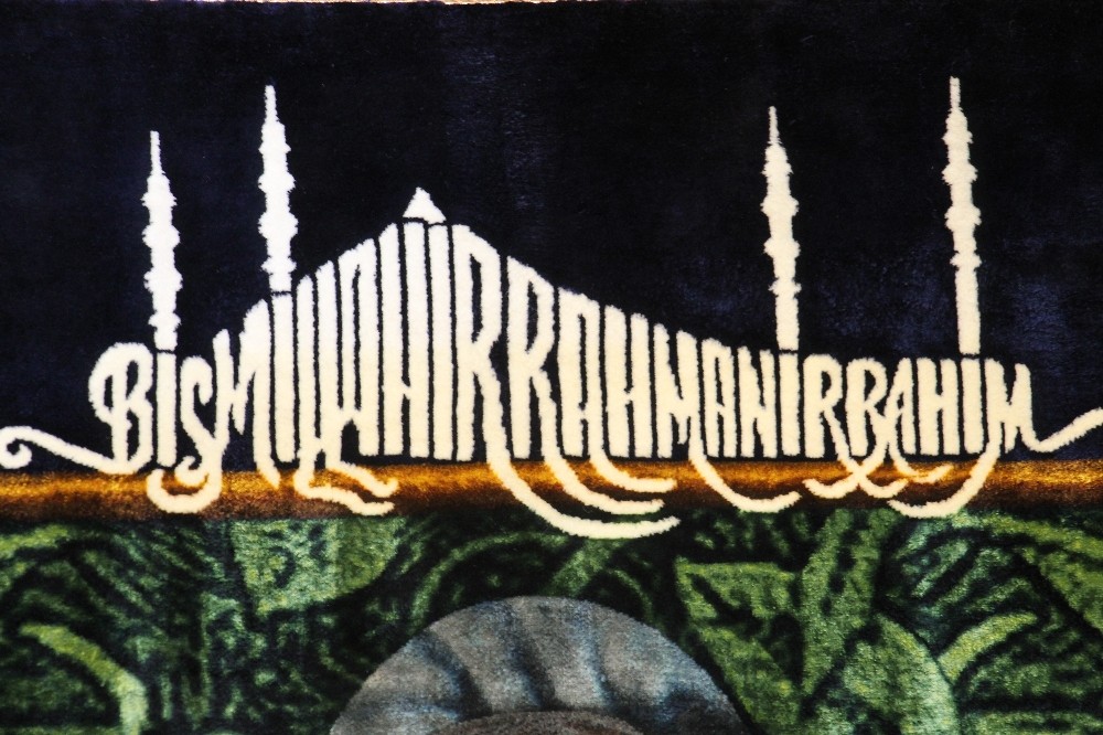 Böyle sevgi görülmedi! Cumhurbaşkanı Erdoğan hayranlığını rekorluk halıya işledi