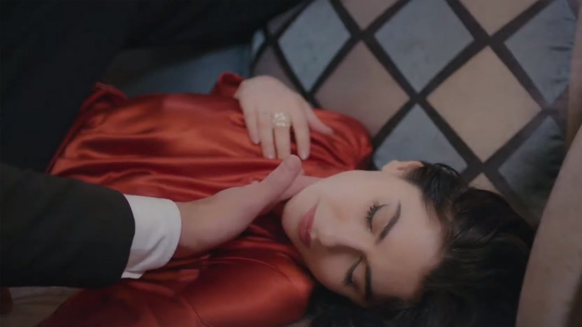 Şahika Yasak Elma'dan ayrıldı mı? Yasak Elma Nesrin Cavadzade öldü mü?