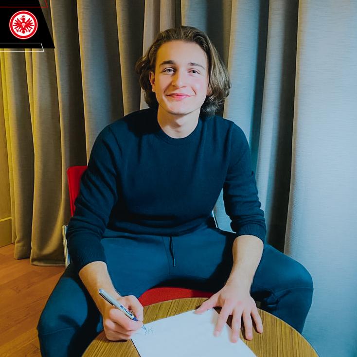 Ali Akman, Eintracht Frankfurt ile resmen anlaştı!