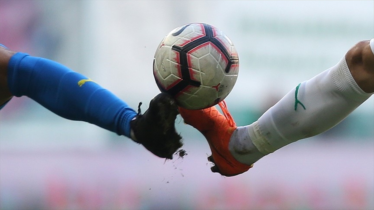 TFF açıkladı: Kulüplerin ara transfer döneminde ne kadar para harcadığı belli oldu