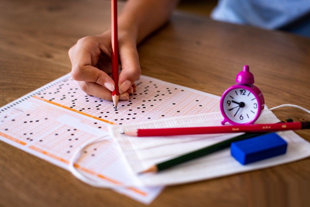 YÖKDİL, YDS 1 soru kaç puan? YÖKDİL, YDS' de başarılı olmak için en az kaç puan almak gerekir?