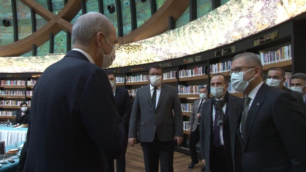 AK Partili Kurtulmuş'tan ABD'ye sert tepki: Bir siyahinin boğazına basarak ölümüne sebep olanların söz söyleme hakkı yoktur!