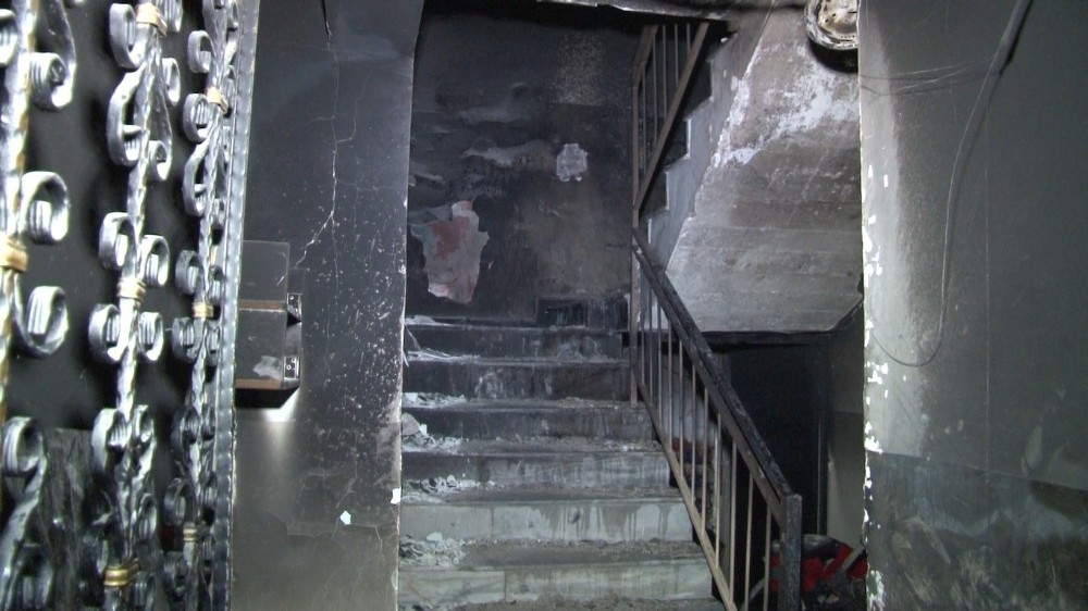 Esenler’de yangın paniği! Gece yarısı çıkan yangında mahsur kalan 30 kişi tahliye edildi