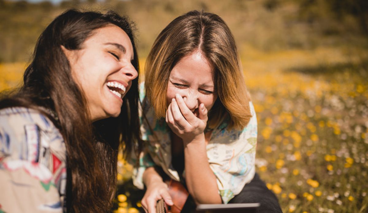 Rüyada Kahkaha Atmak / Rüyada Kahkaha Görmek Tabiri
