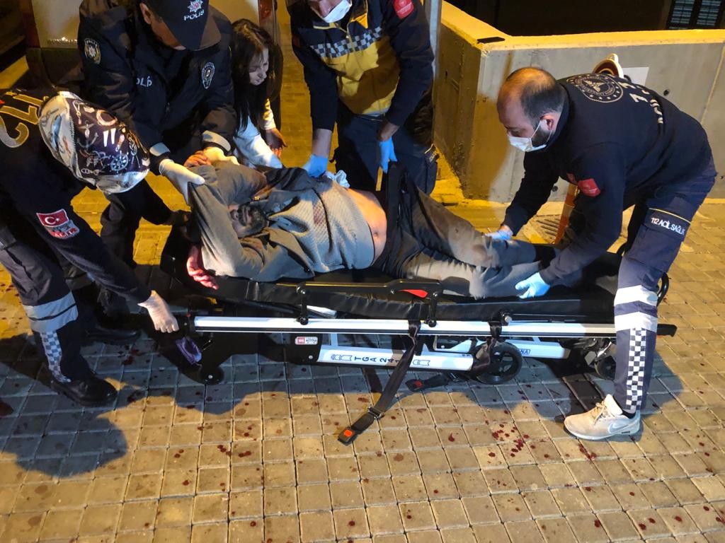 Başkentte annesiyle sevgilisini yakalayan lise öğrencisi dehşet saçtı