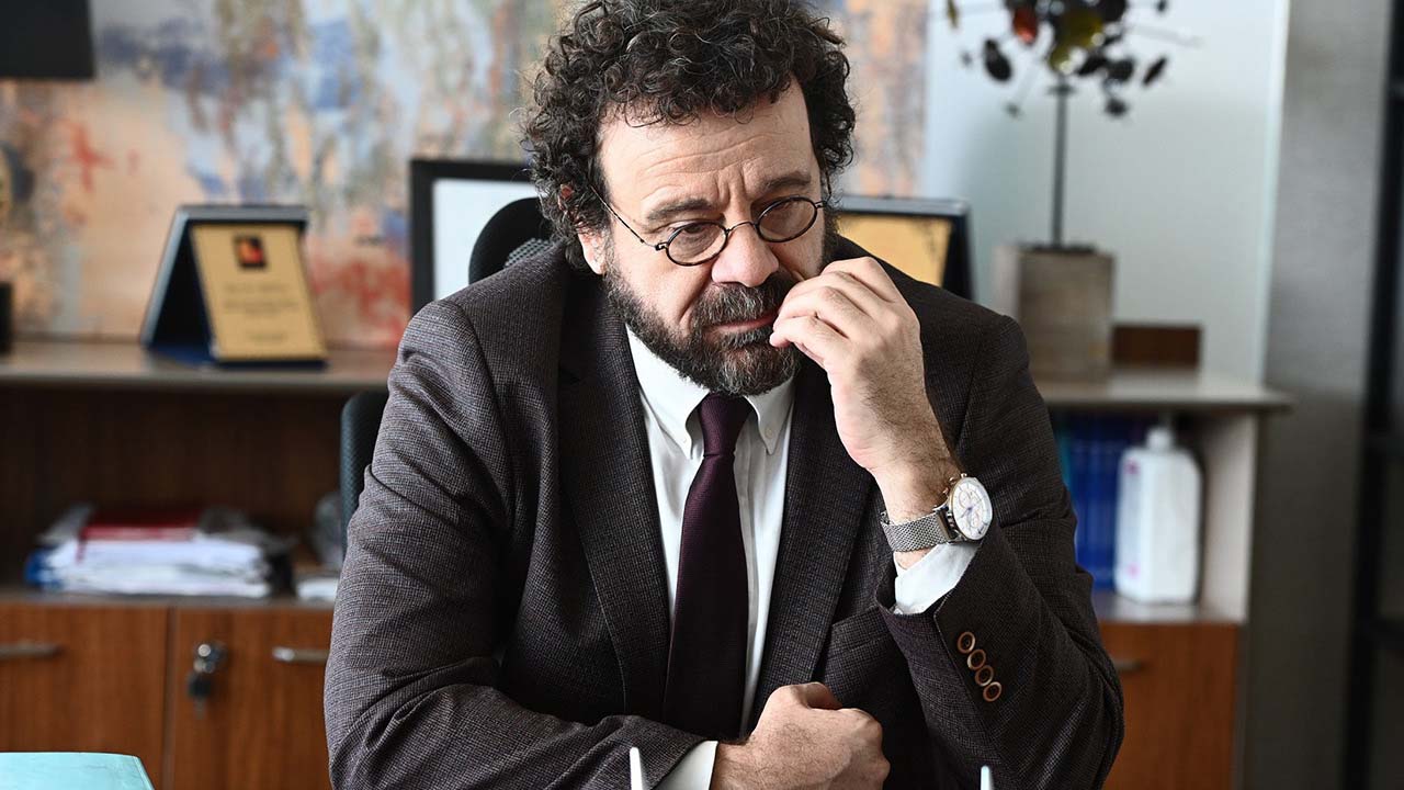 Mucize doktor Adil Hoca ölecek mi? Adil Hoca diziden neden ayrıldı? Reha Özcan Mucize Doktor'dan ayrılıyor mu?