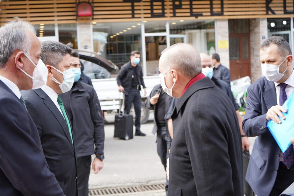 Cumhurbaşkanı Erdoğan ziyaret etmişti: Güneysu Belediye Başkanı Rıfat Özer karantinaya alındı!