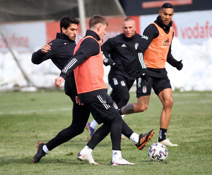 Beşiktaş, Denizlispor maçına bileniyor 