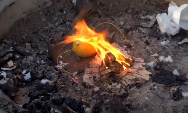 Rus mühendis limonla ateş yaktı: O görüntüler sosyal medyada viral oldu!