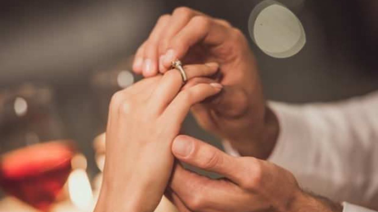 Rüyada eski nişanlıyı görmek