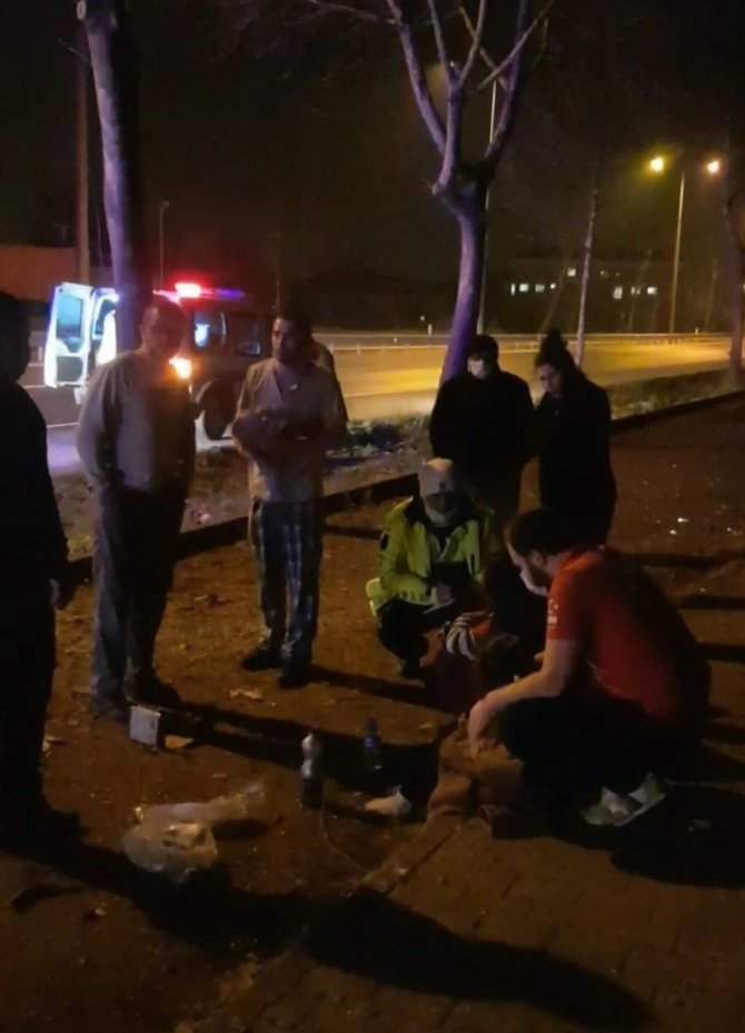 Sakarya'da feci kaza! Anne ve baba öldü, 4 çocuk yaralandı