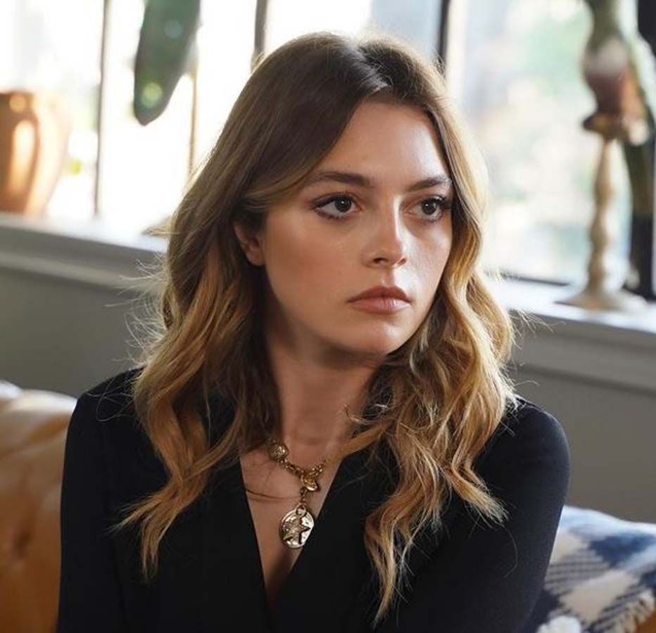 Sadaktsiz Derin dizisinden çıkıyor mu? Melis Sezen diziden neden ayrıldı?