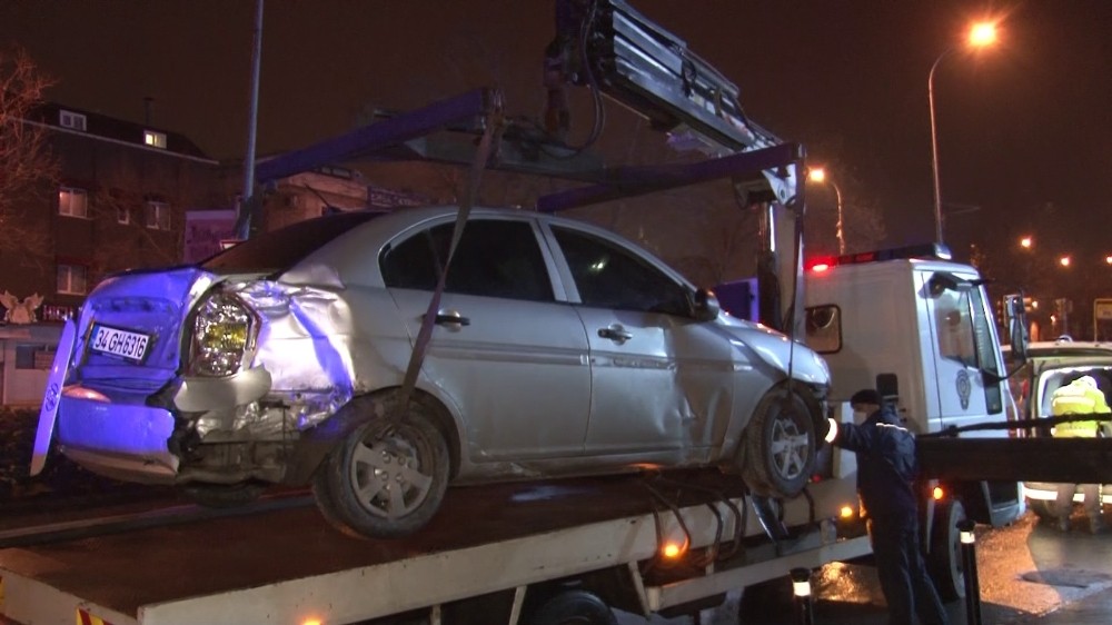 Kısıtlamayı delip kaza yaptılar! Çekildiklerini öğrenince basına tehdit yağdırdılar