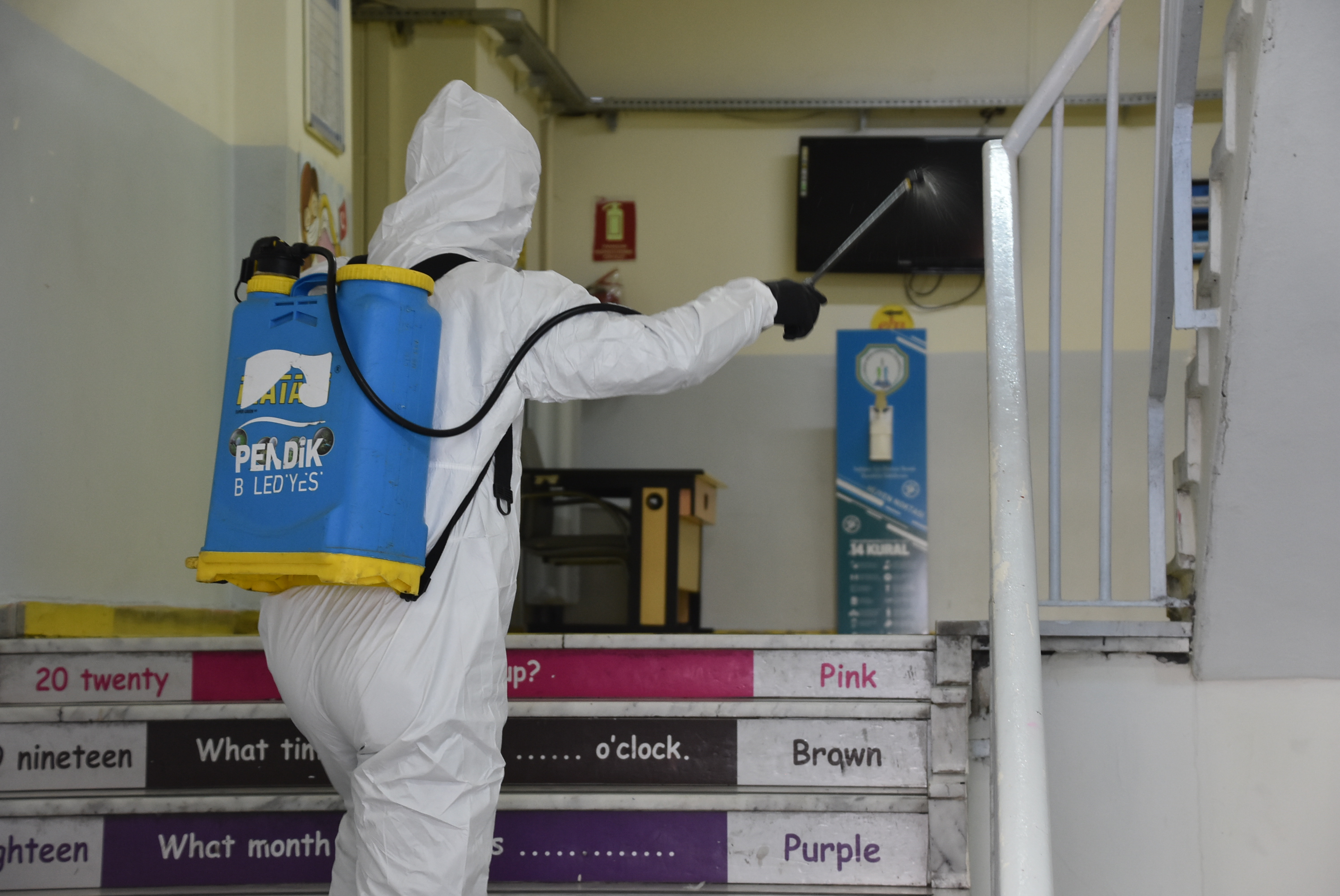 Pendik'te okullar 1 Mart'a hazırlanıyor!