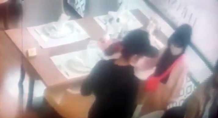 Minik hırsızın el çabukluğu görenleri hayrete düşürdü! 