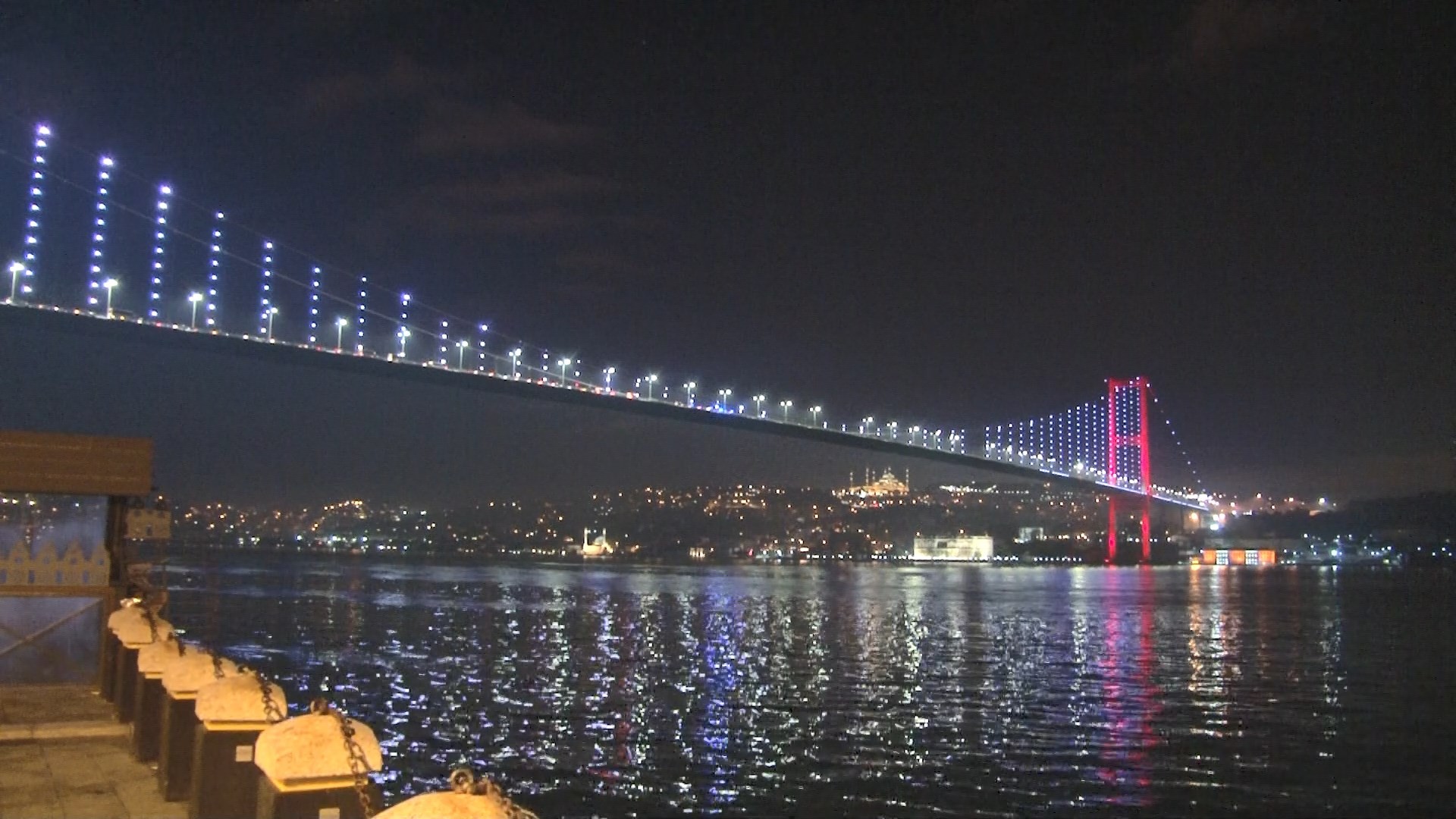 15 Temmuz Şehitler Köprüsü'nde intihar girişimi