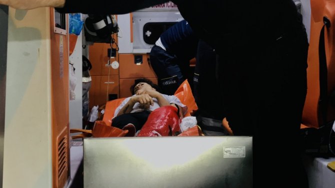 Cep telefonu yüzünden pompalı tüfekle sevgilisini vurdu