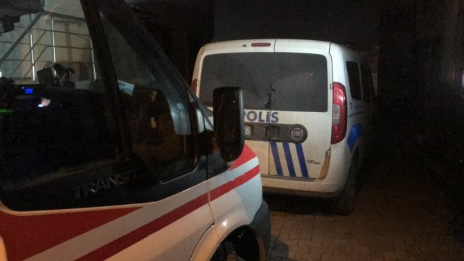 Cep telefonu yüzünden pompalı tüfekle sevgilisini vurdu