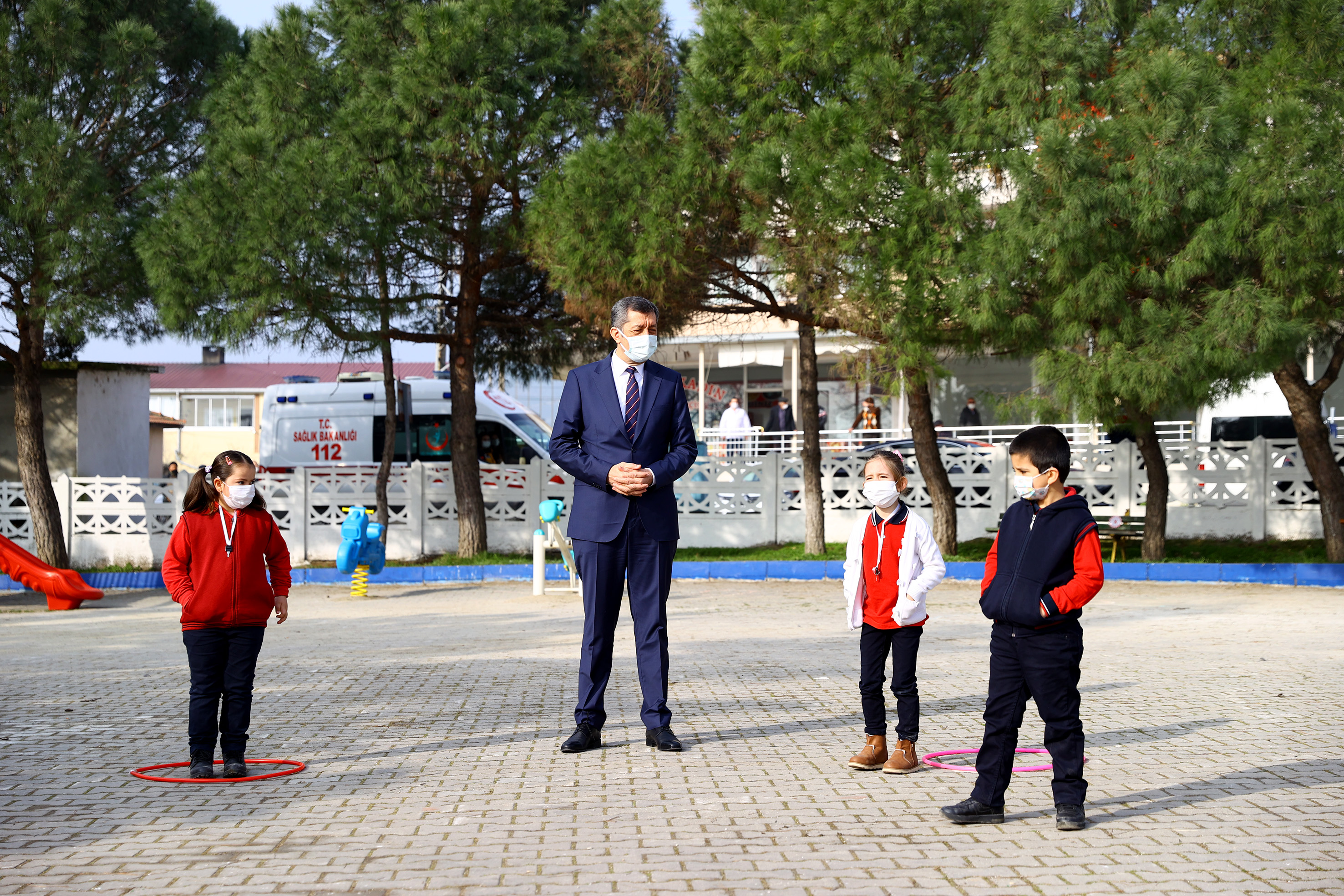 MEB ile İlkokul ve ortaokullarda yüz yüze eğitimin detayları belli oldu! Sınav ve ders süreleri açıklandı...