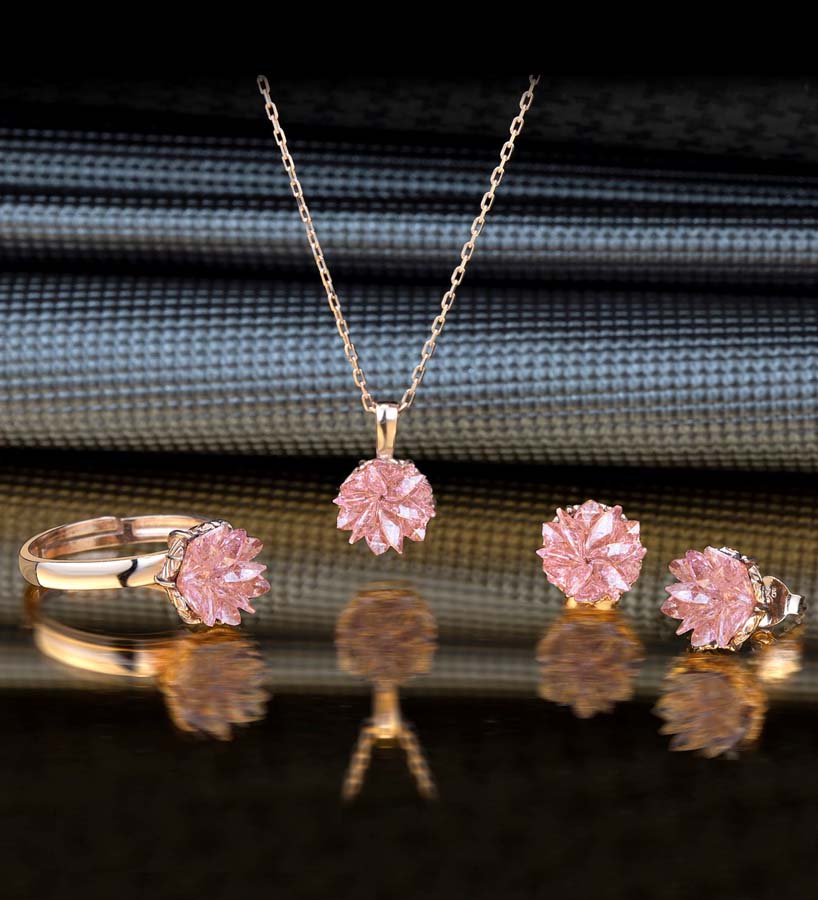 8 Mart Dünya Kadınlar Günü ne hediye alınır? 8 Mart Dünya Kadınlar Günü hediye önerileri