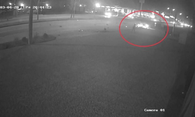 Feci kazada moto kurye hayatını kaybetti! O anlar kameraya yansıdı