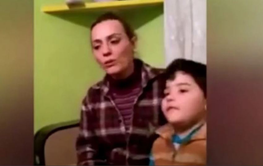 Öğrenci başörtülü diye okula almamışlardı! O okul yöneticisi ve öğretmen için karar verildi