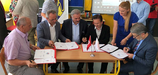 Tuzla Belediyesinden Bosna-Hersek Tuzla Belediyesine anlamlı hediye