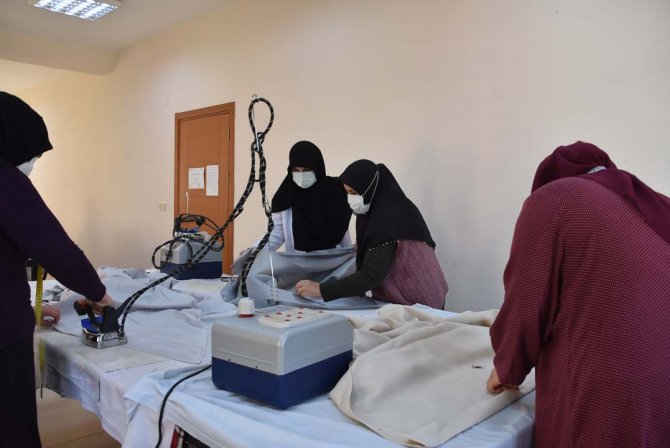 Pendik Belediyesi farklı branşlarda meslek edindirme kursları açıyor