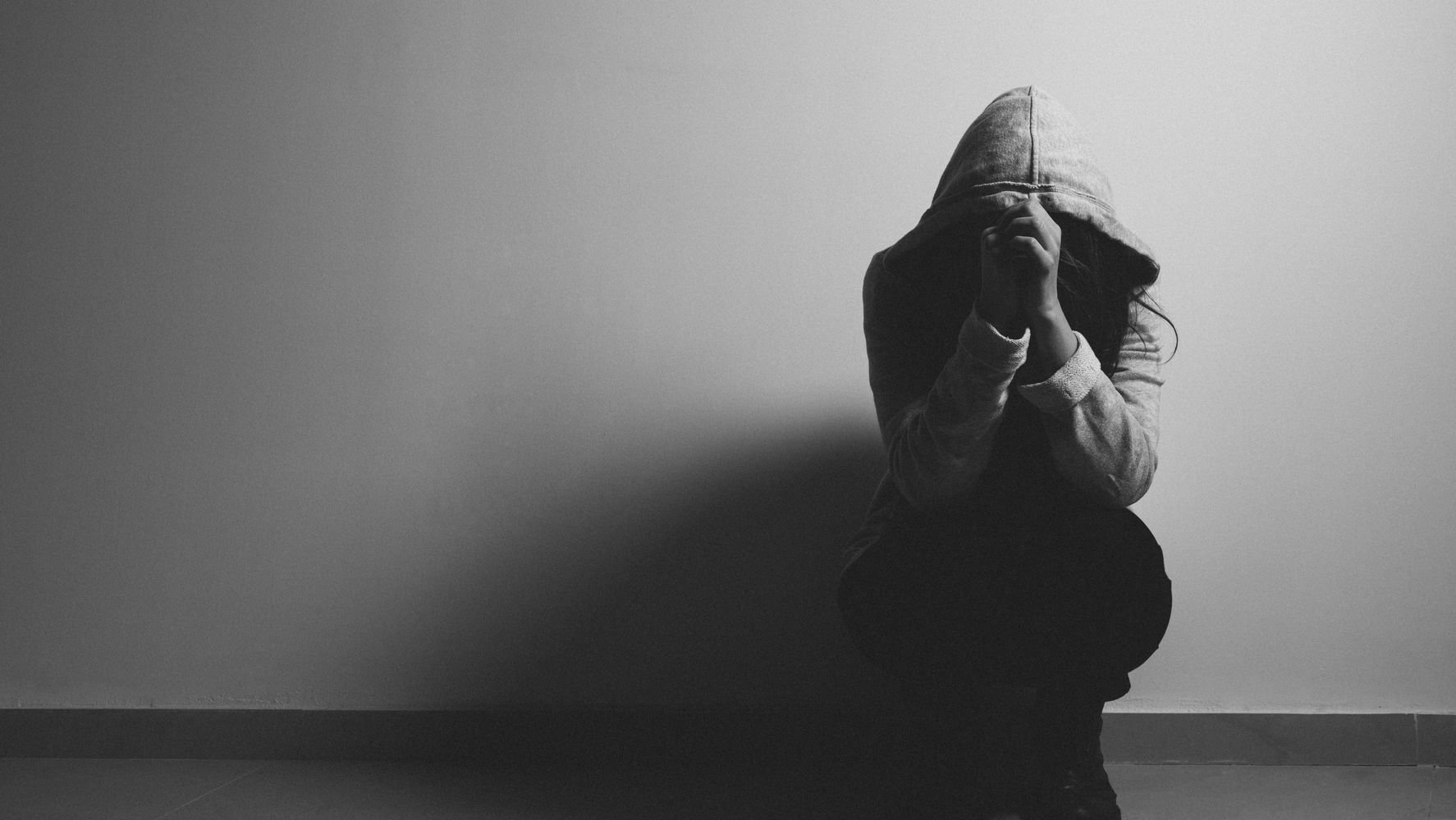 Rüyada birini ağlarken görmek nedir?