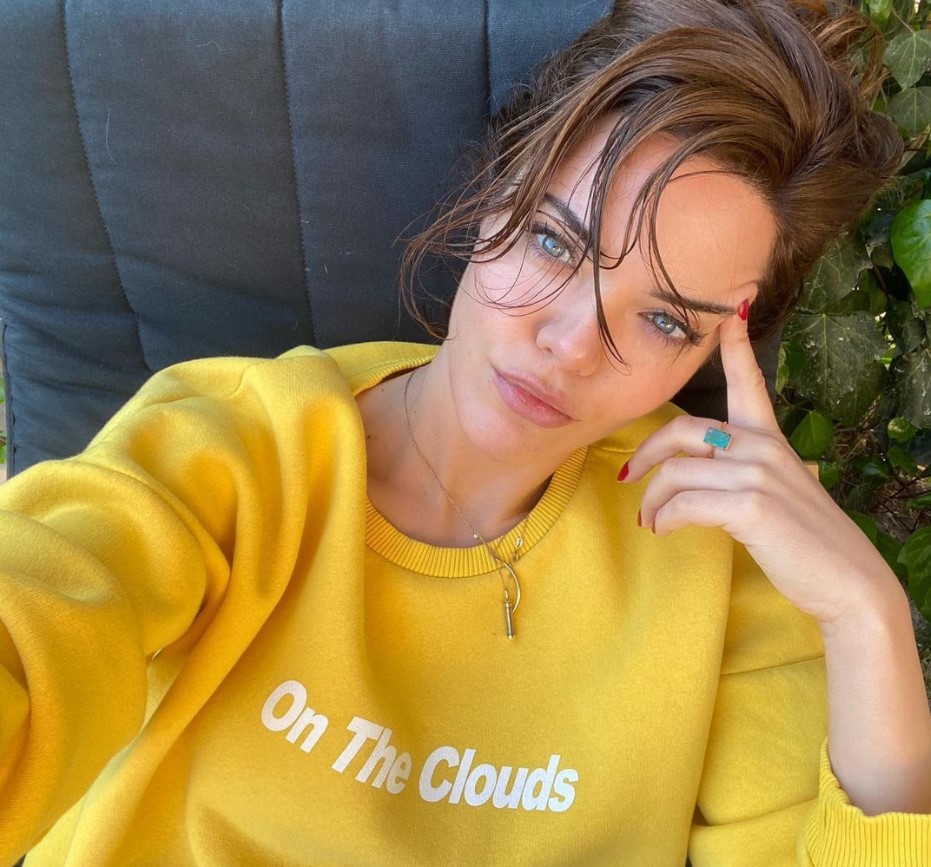 Hilal Altınbilek'in estetiksiz hali |Hilal Altınbilek kimdir?