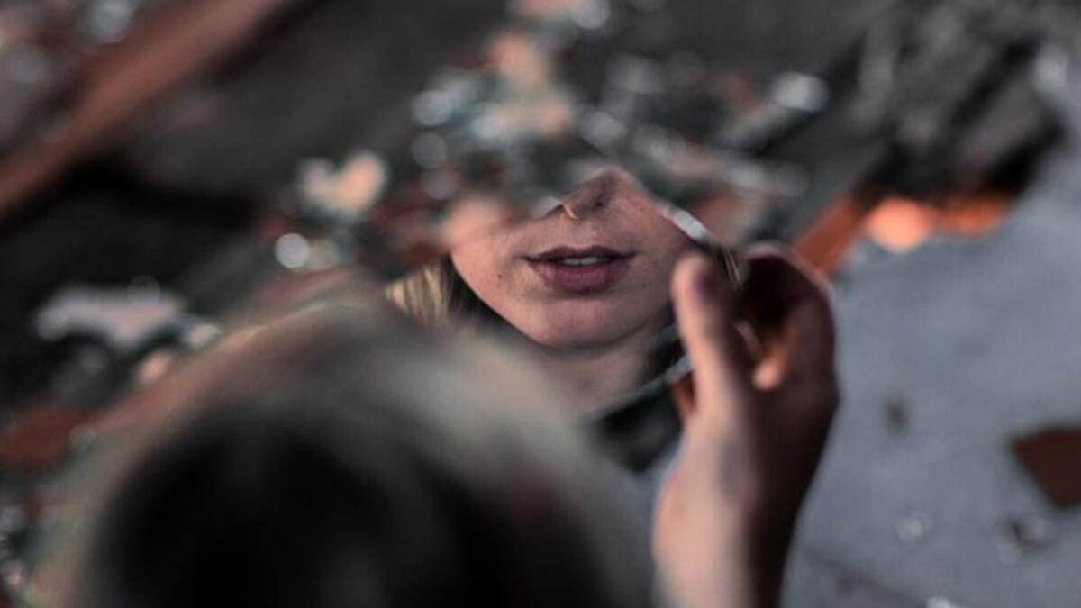 Rüyada aynaya bakmak