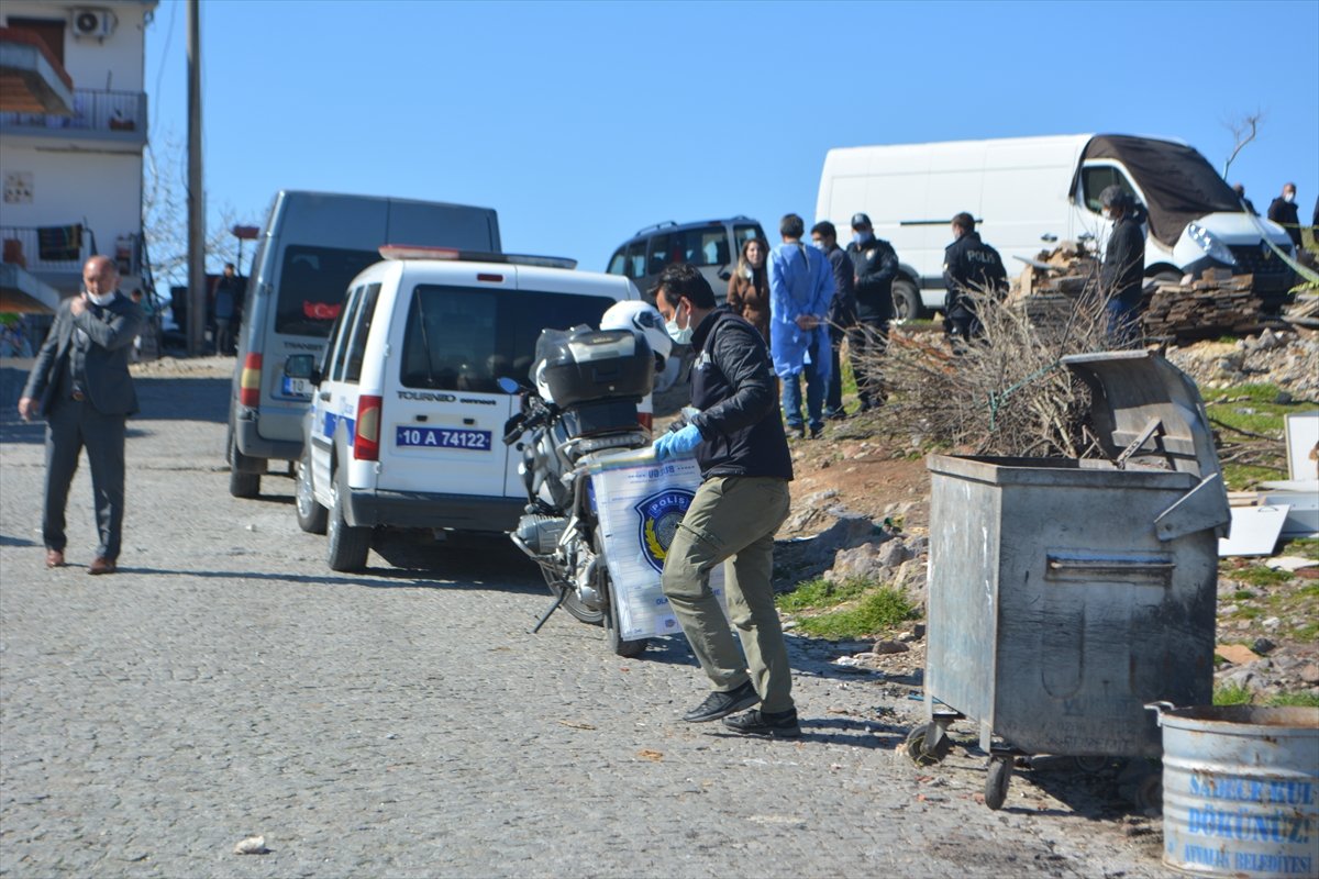 Poşetin içinden bebek cesedi çıktı!
