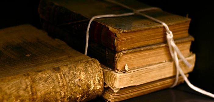 Kutsal Kitap Zebur hangi Peygambere gönderilmiştir?